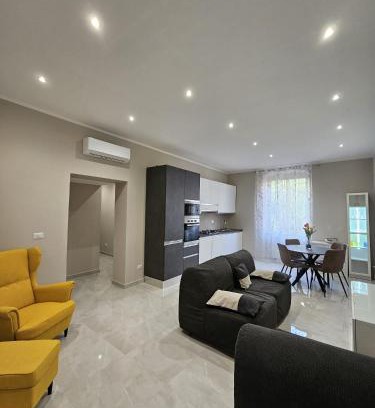 Lagaccio Appartement | Appartamento in centro a 250m stazione di principe