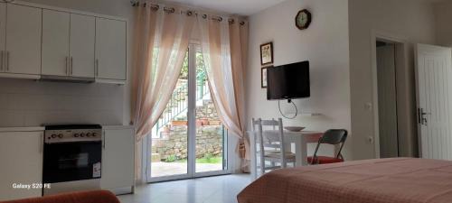 Qafe e Gjashtes Appartement | Appartamento - Orchidea