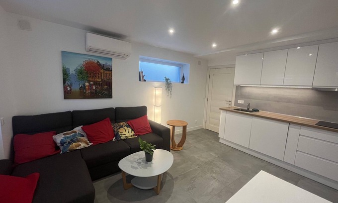 Illkirch-Graffenstaden Appartement | Appartement T2 au calme , 2 à 4 personnes, parking privé, entièrement équipé .
