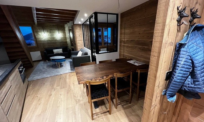 Les Avanchers-Valmorel Appartement | Appartement Duplex type chalet contemporain, 3 ch 2 Sdb, 6/7pers, skis aux pieds