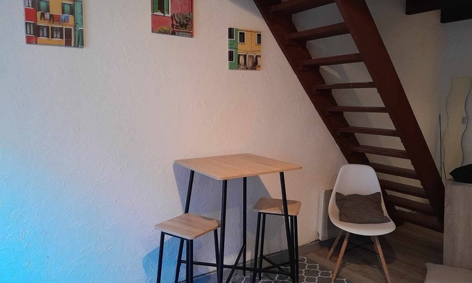 Villeneuve-les-Beziers Appartement | Appartement T2 - Canal du Midi - Villeneuve les Béziers