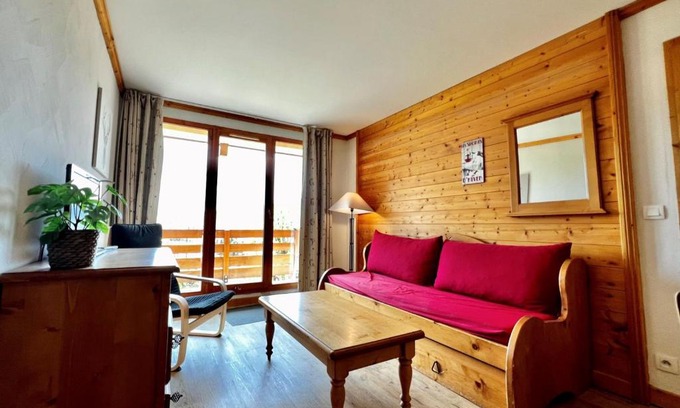 Notre-Dame-de-Bellecombe Appartement | Appartement cosy 6 personnes avec piscine et parking au centre du village - FR-1-505-96