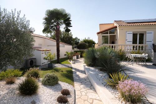 Saint-Georges-de-Didonne Appartement | APPARTEMENT INDÉPENDANT 80M² DANS VILLA