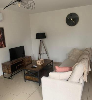 Saint-Georges-du-Rosay Appartement | appartement a la campagne a 30mn des 24h du mans