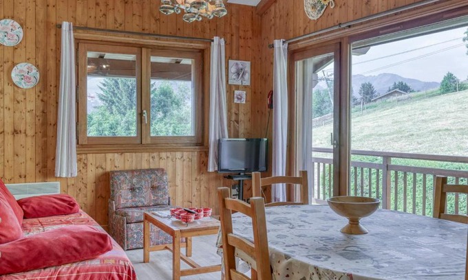 Megeve Appartement | Appartement 2 pièces mezzanine avec balcon, parking et télécabine à proximité à Megève - FR-1-453-51