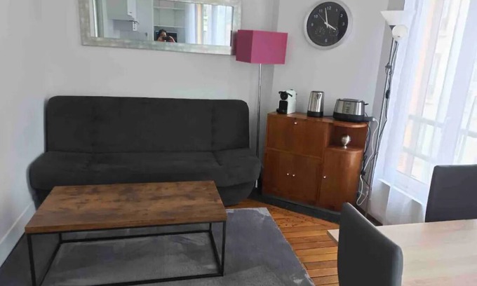 Saint-Fargeau Appartement | Appartement 2 pièces proche tout commerces et proche métro.