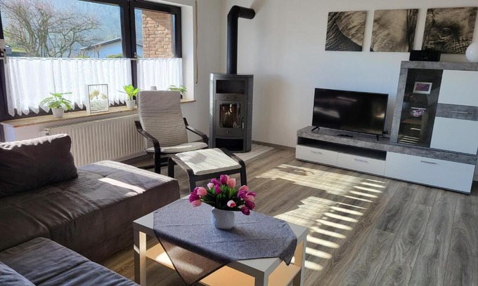 Bodenwerder Appartement | Appartement 2 Schlafzimmer, Terrasse, Hund, Kamin