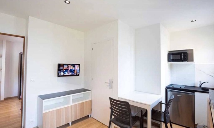 Aigueblanche Appartement | Appartement 3 étoiles - Piscine - ccbbhee