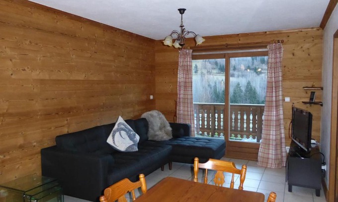 Bozel Appartement | Appartement 3 pièces avec mezzanine et balcon sud, proche lac et navette Courchevel - FR-1-464-3