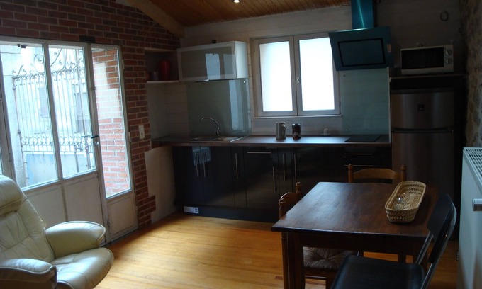 Champeix Appartement | appartement agréable rez de chaussée 35 m2