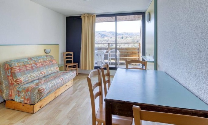 Miremont Copropriété | Appartement au Calme! Kitchenette + Balcon