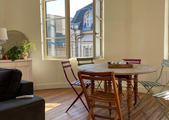 Avallon Appartement | Appartement au coeur du centre historique