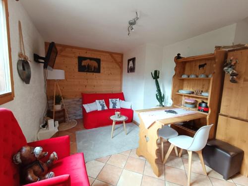 Aigueblanche Appartement | Appartement avec terrasse et parking Privé