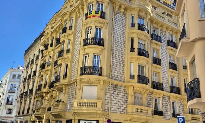 Liberation Appartement | Appartement bougeois tout confort en plein centre de Nice