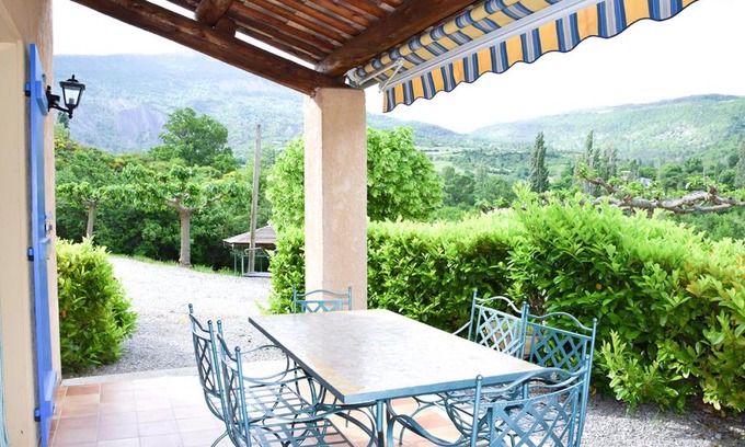 La Roche-sur-le-Buis Appartement | Appartement confortable à La Roche, 90 m² avec piscine partagée !