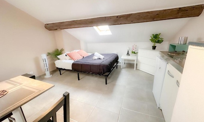 Meaux Appartement | Appartement Cerf4-Centre ville Meaux-Gare-Disney