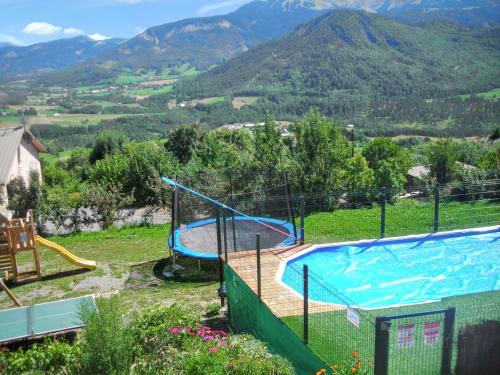 Selonnet Appartement | Appartement charmant à Selonnet avec piscine partagée et vue