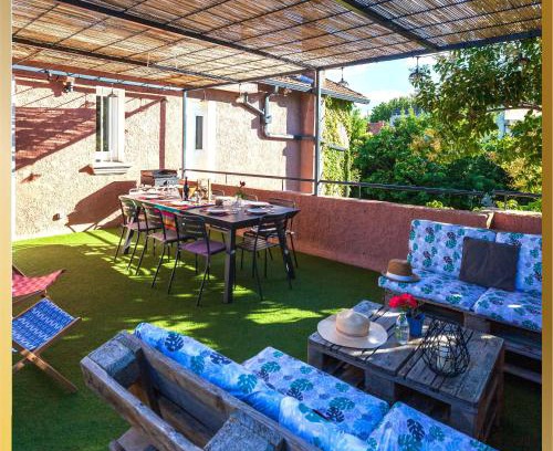 Avignon Appartement | Appartement climatisé avec terrasse - Parking privé gratuit - Proche centre
