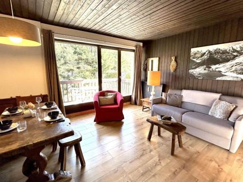 Megeve Appartement | Appartement cosy 2 pièces avec balcon, proche centre et télécabine, piscine et tennis en été - FR-1-597-20