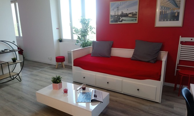 Downtown Appartement | Appartement Cosy Brest Les Capucins 6 vue sur le port