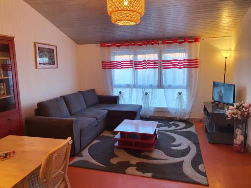 Casteljaloux Appartement | Appartement cosy et climatisé pour 1 à 4 personnes 150m place Gambetta