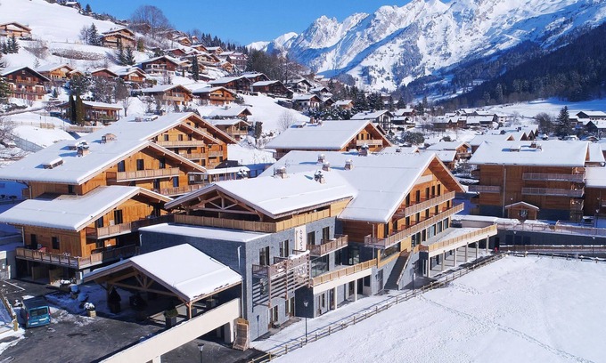 La Clusaz Copropriété | Appartement Cosy dans les Montagnes | Près des Remontées Mécaniques + Local à Ski GRATUIT
