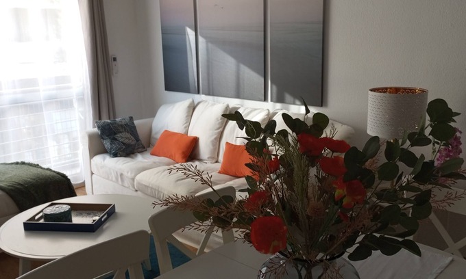 El Puerto Maison | Appartement entièrement meublé,centre Malaga face station Maria Sembrano.