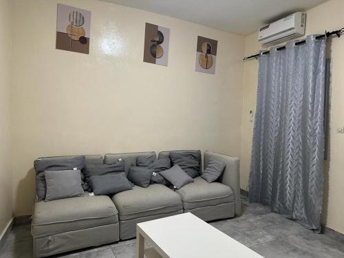 Pointe des Almadies Appartement | Appartement entier F3 climatisé agréable, spacieux et confortable à Guediawaye Gadaye