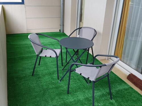 Publier Appartement | Appartement familial avec piscine, wifi et parking - FR-1-498-104