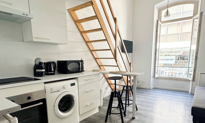 Lepante Quarter Appartement | APPARTEMENT FAMILLIALE HYPER CENTRE NICE 6 PERSONNES