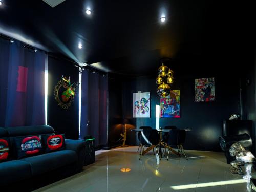 La Chapelle-en-Serval Appartement | Appartement POP ART - Asterix,CDG,Chantilly,Disney