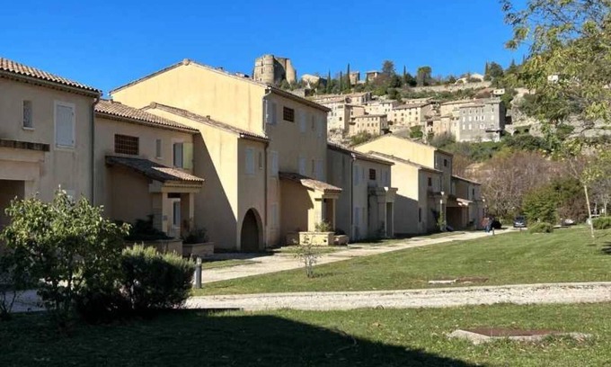 Montbrun-les-Bains Appartement | Appartement - Piscine - ccbbcia