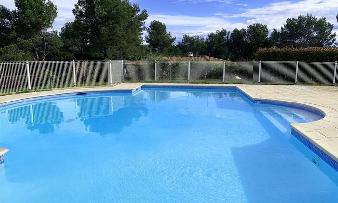 Saint-Gely-du-Fesc Appartement | Appartement T3 climatisé avec piscine proche de Montpellier