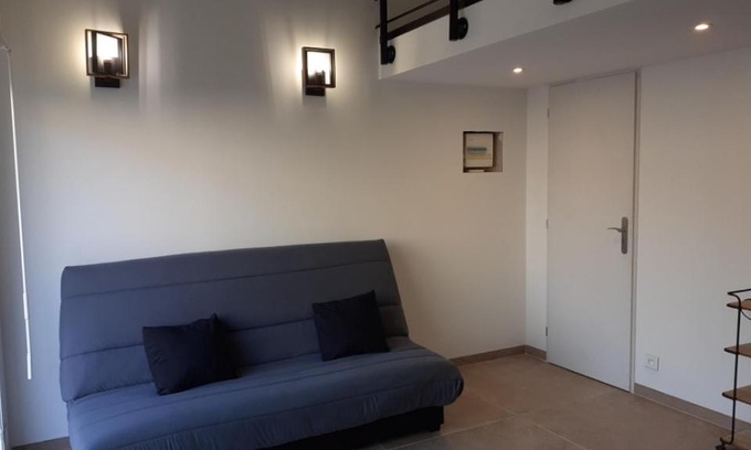 Euzet-les-Bains Appartement | Appartement indépendant dans villa