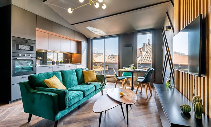 La Ciotat Appartement | Loft en ville - Duplex Terrasse + Parking 24/7