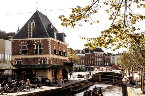 Leeuwarden Appartement | Appartement met prachtig uitzicht over de binnenstad van Leeuwarden
