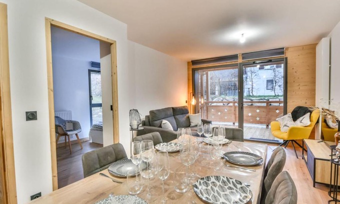 Les Gets Appartement | Appartement moderne T3 - Proche pistes et village - 6 pers - Parking - Ski room - Wifi - FR-1-685-65