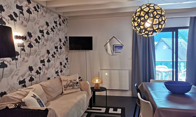Cadeac Appartement | Appartement montagne ARREAU avec parking et piscine, à 5 min du village