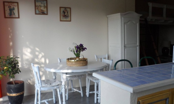 Piolenc Appartement | Appartement Piscine en campagne un havre de paix animaux de compagnie bienvenus