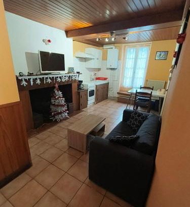 Bagneres-de-Bigorre Appartement | Appartement plein sud au RdC avec terrasse et parking