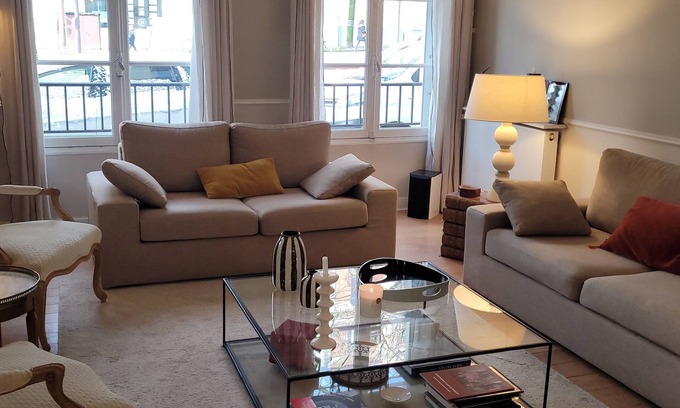 Notre-Dame Appartement | Appartement Pour 5 Personnes Résidence Arborée , Proche Gare / Parc du Château