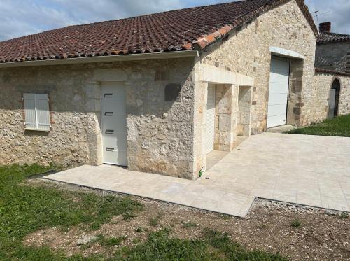 Virac Appartement | Appartement RDC à la campagne