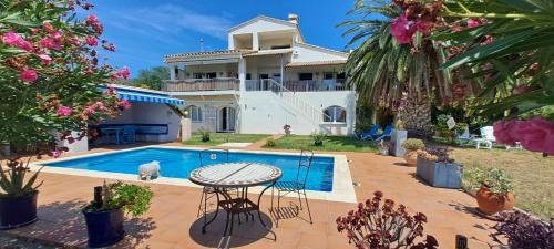 Pau Appartement | Appartement & Spa - Panoramic Olivars