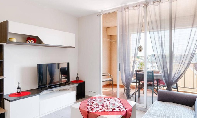 Port Rive Gauche Appartement | Appartement T3 climatisé, rénové, 3 étoiles, avec parking privé et proche du port de Gruissan - FR-1-409-164