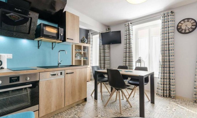 Vendeuvre-sur-Barse Appartement | Appartement Vendeuvre-sur-Barse, 2 pièces, 2 personnes - FR-1-543-50