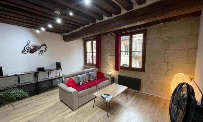 Semur-en-Auxois Appartement | Appartements chez Delphine et Guillaume au coeur de Semur en Auxois
