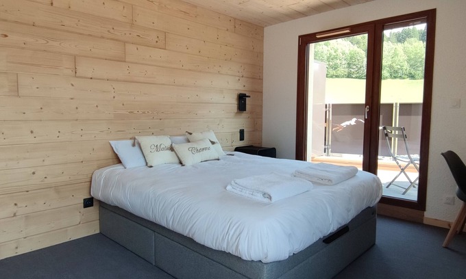 Les Hopitaux-Neufs Hôtel | Appart-Hôtel en Montagne : Piscine, Sauna et Confort pour Toute la Famille