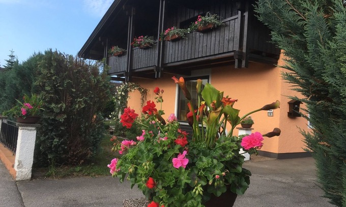 Grabenstatt Appartement | Appartment Gabi - 100 qm, für bis zu 4 Pers. 2 Schlafzi, 2 Bäder