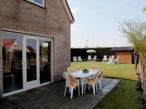 Breskens Maison | Appealing bungalow with garden