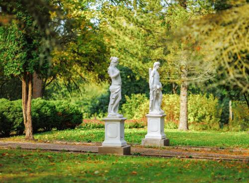 Latgale Maison | Apple Manor & Garden Complex
